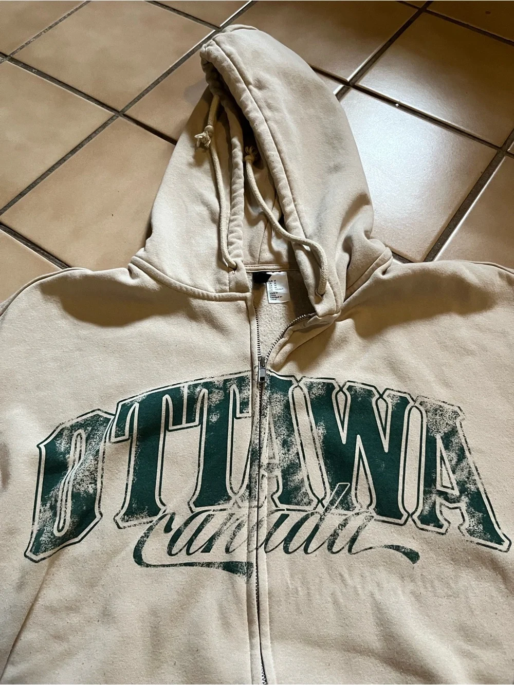 Divided Cream Full-Zip Hoodie with Green 